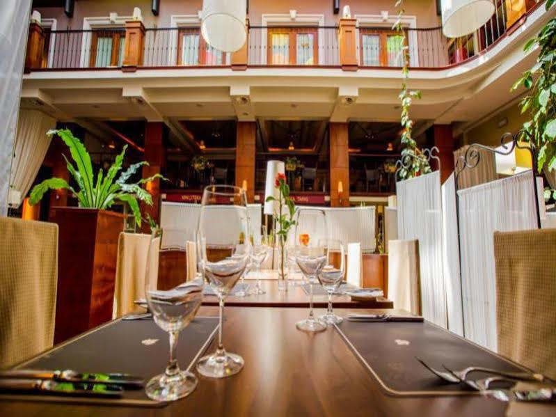 Grand Boutique Hotel 4*